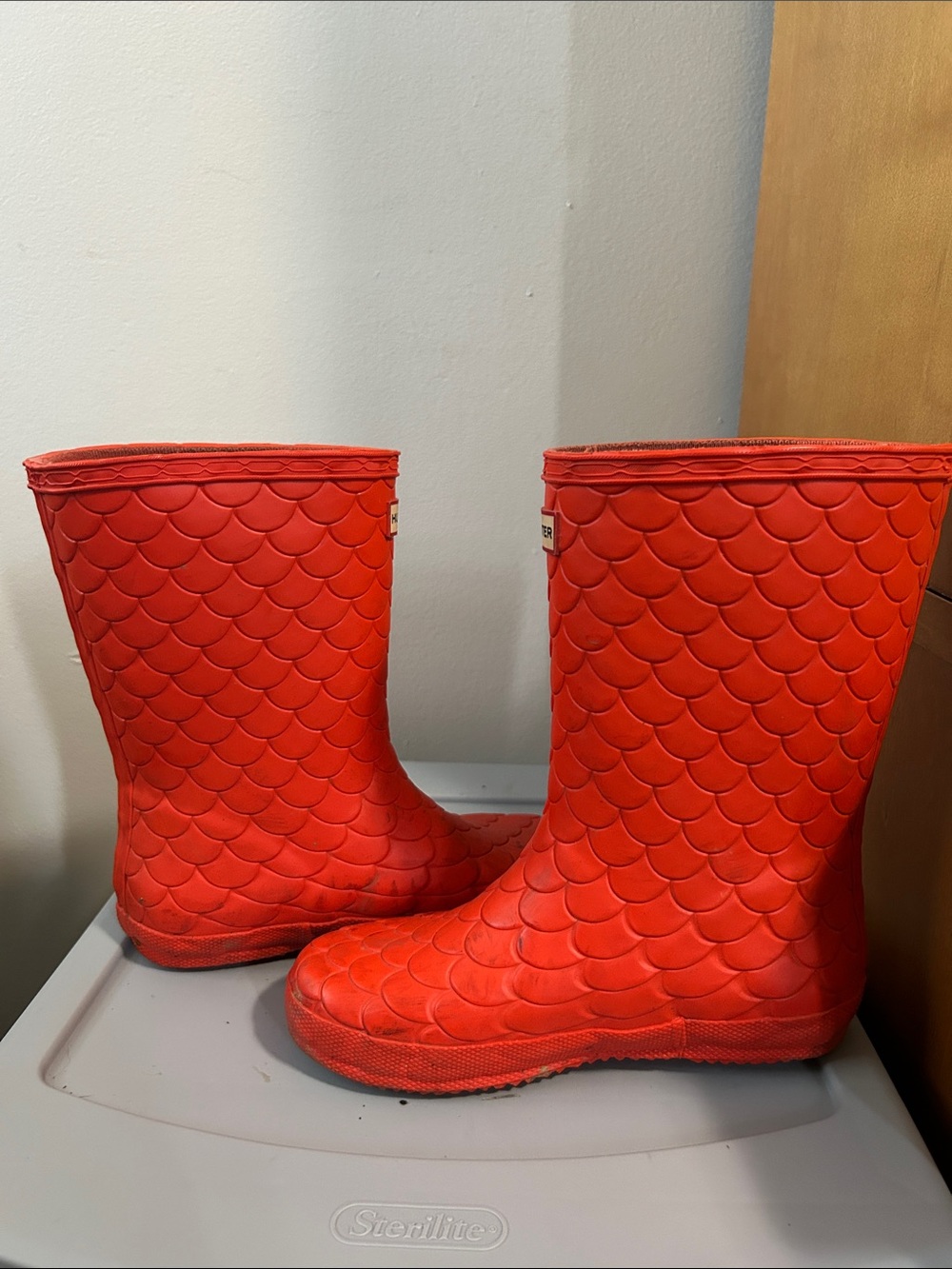 Hunter Kids Red-Orange Waterproof Rain Boots - Picture 5 of 5